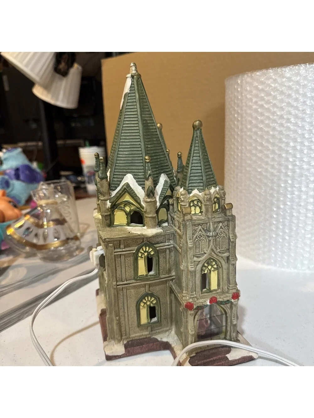 Lighted Cathedral byHeartland Valley Village collection by O'Well,vtg. 1990's